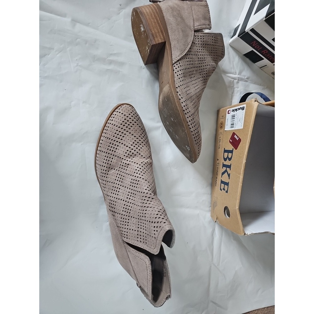 BKE Buckle Lolita Booties Women's 7.5M Pine-Bark Perforated Suede Leather